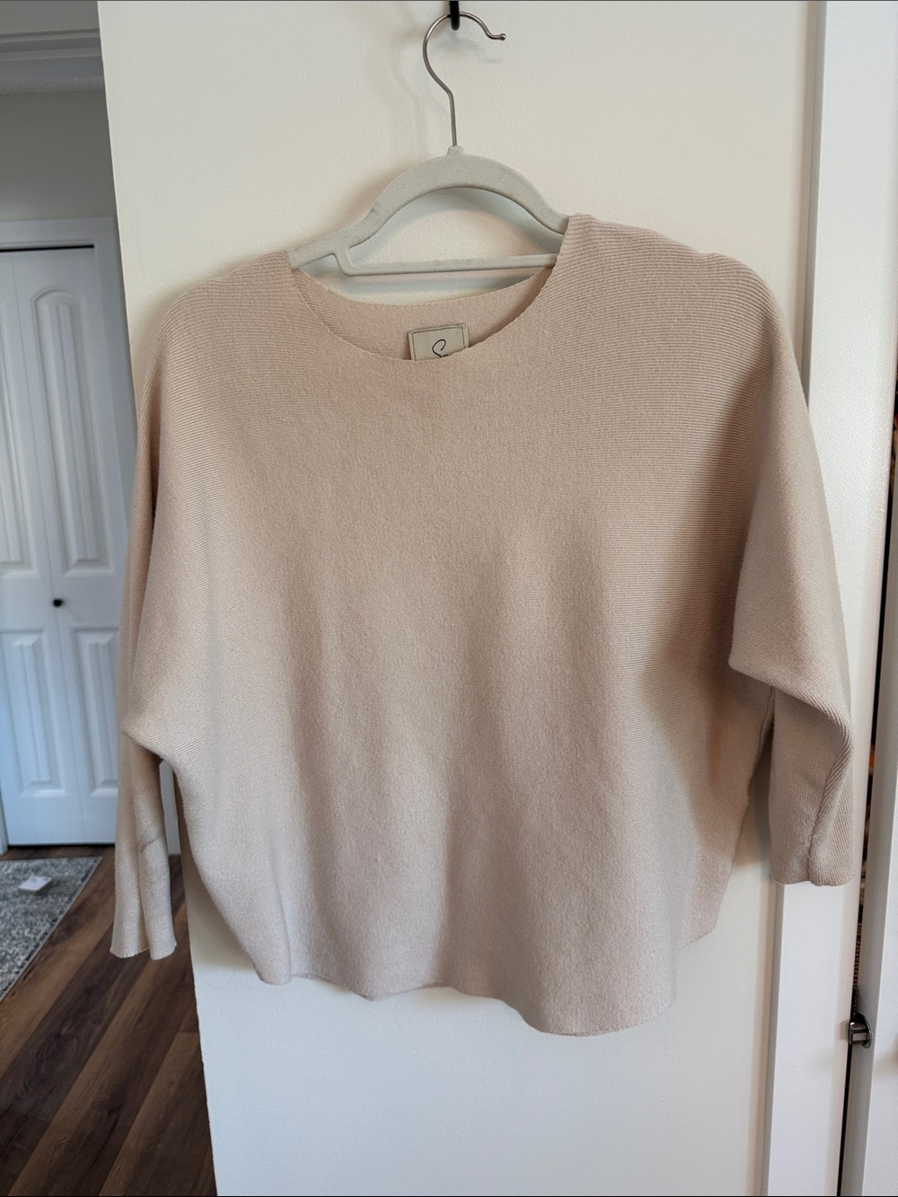 Sioni Soft Cream Crewneck Sweater with matching pants size small